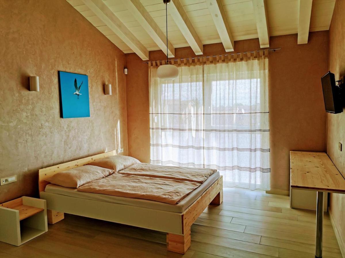 Villa Olivia - New And Modern House With Pool, Souna, Jacuzzi & Playground, Liznjan - Istra エクステリア 写真